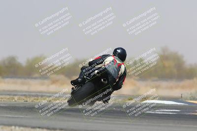 media/Mar-28-2022-Superbike Trackdays (Mon) [[b8603d0f67]]/Open Track Time/Turn 16/